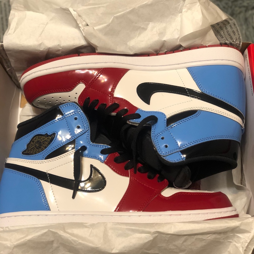 Air Jordan 1 Retro High OG "Fearless" Size 10